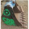 Image 3 : Kapolei:  CAT Machine Bucket Attachment 219-3389, 6 Teeth 35"W