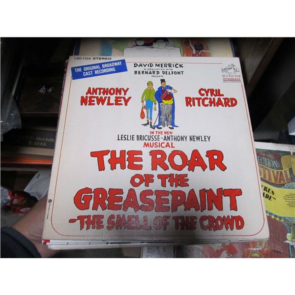 vinyl records 4 discs, all the records came from a senior collection