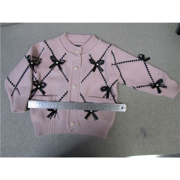Kid's Sweater with Bows