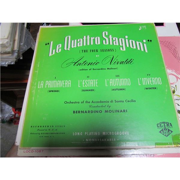 vinyl records 4 discs, all the records came from a senior collection