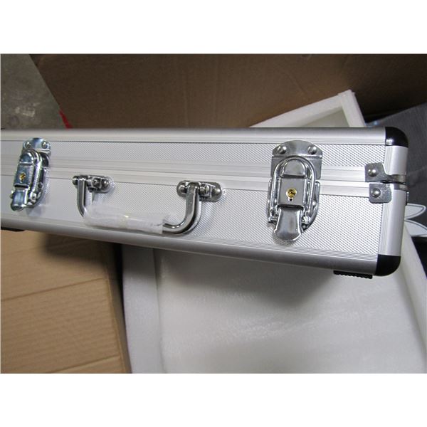 Unknown Device in 2 Heavy Duty Flight Cases