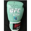 Image 1 : UFC,BKFC,ONLYFANS SUPERSTAR PAIGE VANZANT SIGNED LEFT BOXING GLOVE (GCG AUTHENTICATED)