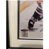 Image 3 : WAYNE GRETZKY SIGNED AND CUSTOM FRAMED 20 X 24 DISPLAY (UPPER DECK COA)
