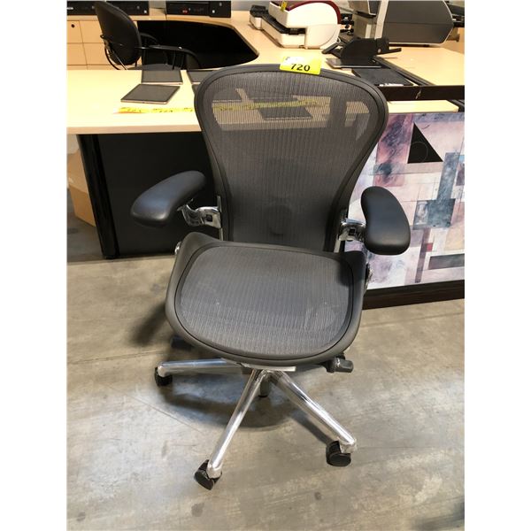 HERMAN MILLER AERON GRAPHITE/CHROME FULLY ADJUSTABLE TASK CHAIR (SIZE A), RETAIL PRICE $2,820