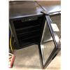 Image 2 : BLACK GLASS FRONT 18" X 25" X 19" BEVERAGE REFRIGERATOR