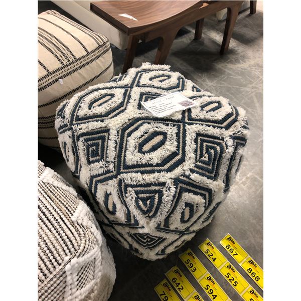 STYLE IN FORM BOHEMIAN AGRA/BLUE POUF