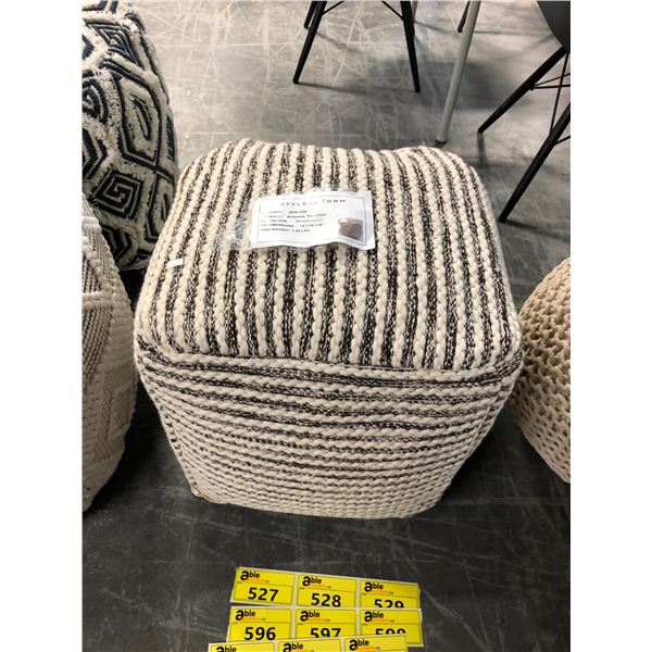 STYLE IN FORM BOHEMIAN WHITE/CHARCOAL PEEK POUF