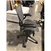 Image 2 : HERMAN MILLER AERON GRAPHITE FULLY ADJUSTABLE TASK CHAIR (SIZE B) RETAIL PRICE $2,485