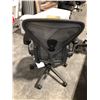 Image 4 : HERMAN MILLER AERON GRAPHITE FULLY ADJUSTABLE TASK CHAIR (SIZE B) RETAIL PRICE $2,485
