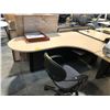 Image 3 : MAPLE 6' X 7.5' L-SHAPE EXECUTIVE DESK