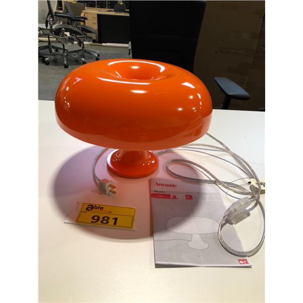 ARTEMIDE NESSINO ORANGE TABLE LAMP