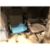 Image 1 : LOT OF APPROX 15 OFFICE CHAIRS (PARTS/REPAIR ONLY)