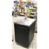 Image 1 : TRUE SINGLE DOOR KEGERATOR W/ BEER TAP