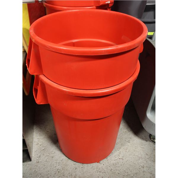 LOT OF 2 NEW RED MARINO GLADIATOR 44 GAL TRASH CAN