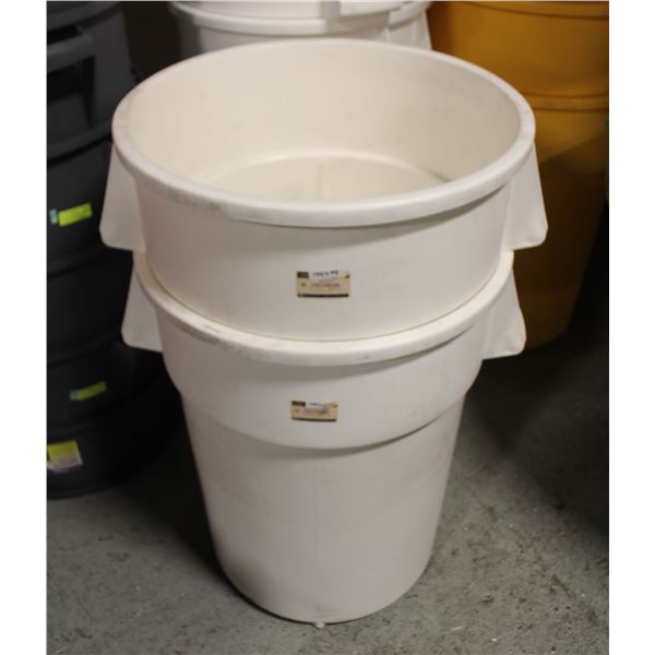 LOT OF 2 NEW WHITE MARINO GLADIATOR 44 GAL TRASH C