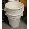 Image 1 : LOT OF 2 NEW WHITE MARINO GLADIATOR 44 GAL TRASH C