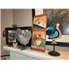Image 2 : Chicken Theme Decor Cat A
