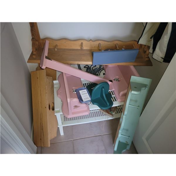 Decorative Shelving Cat A