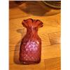 Image 3 : Cranberry Glass, Lamp & Decor Cat A