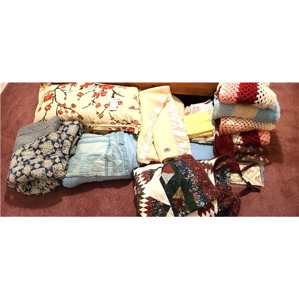 Quilts & Bedding Cat A