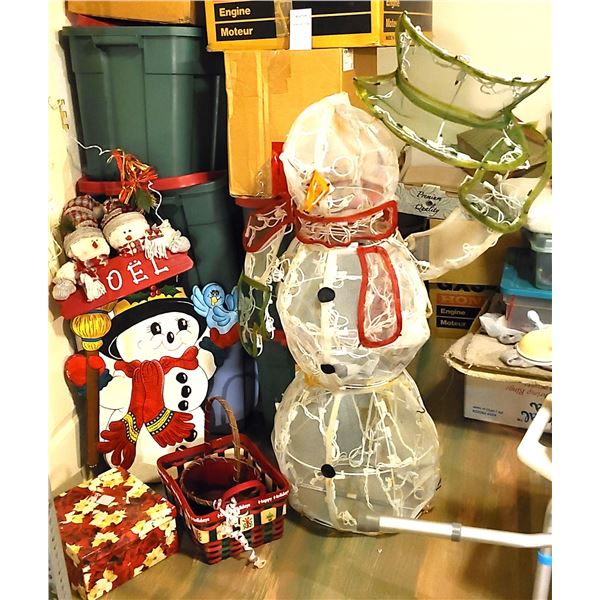 Christmas Decor Cat B