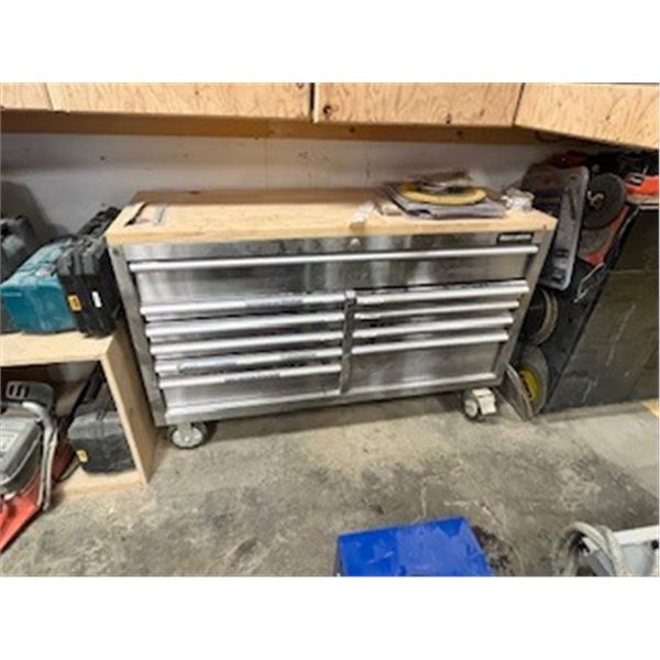 Maximum Large Tool box