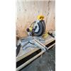 Image 1 : Dewalt miter Saw