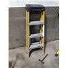 Image 1 : ladder 3 ft - fibreglass