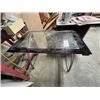 Image 1 : glass desk