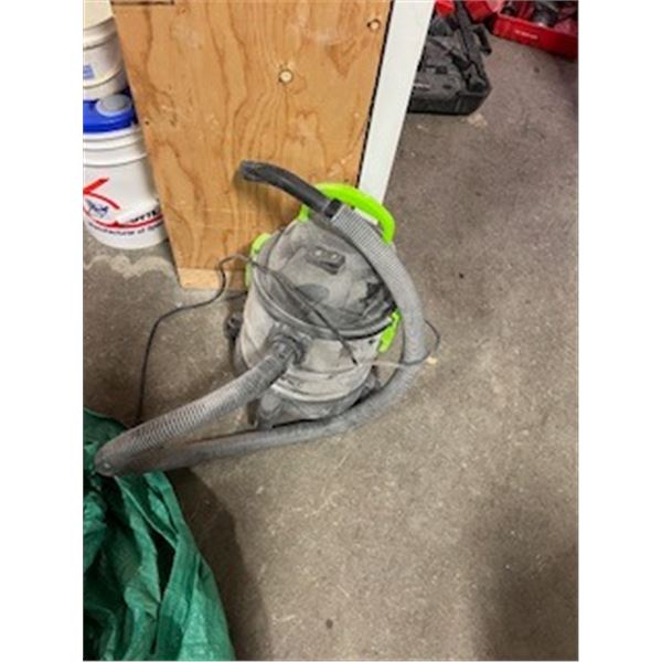 small shop vac
