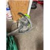Image 1 : small shop vac