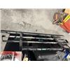 Image 1 : headache Rack