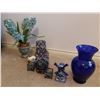 Image 6 : Blue and White Decor Cat A
