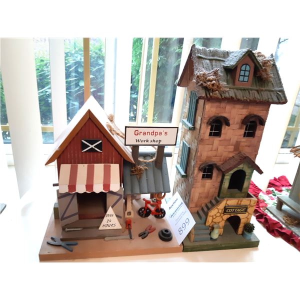 2 Themed Birdfeeders Cat A