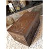 Image 5 : Carved Aboriginal Wood Box Cat A