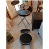 Image 5 : Folding Chairs and Ottomans Cat C