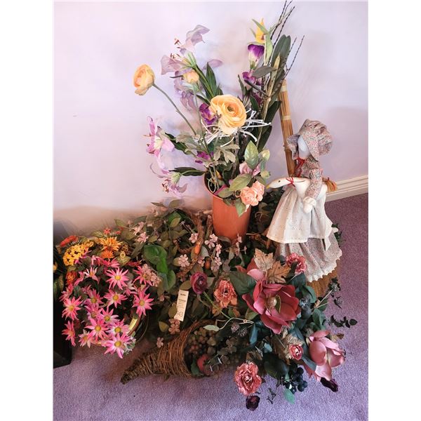 Vase & Faux Florals. Cat A