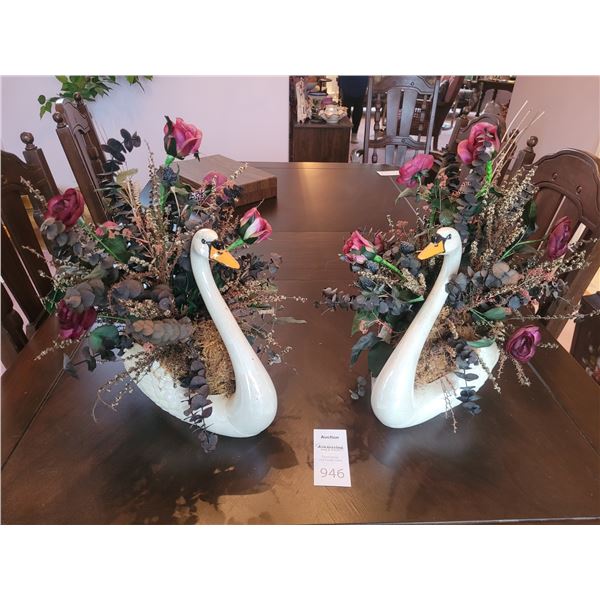 Swan Floral Containers Cat A