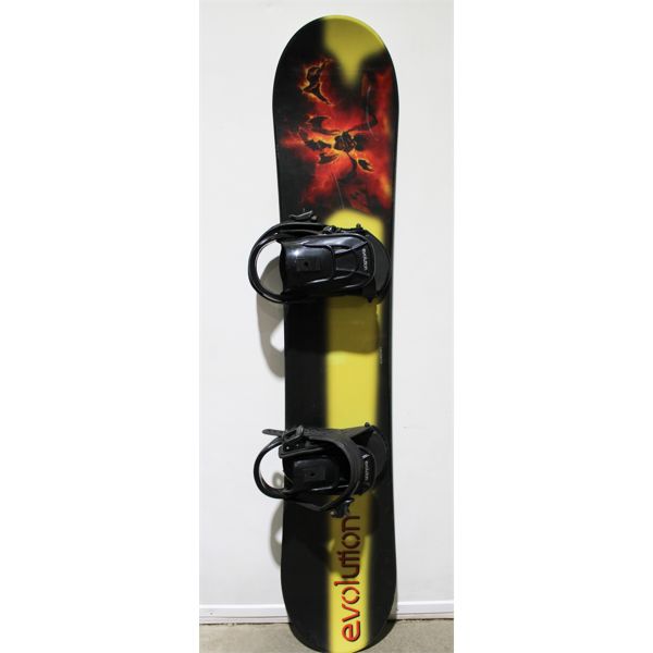 EVOLUTION SNOWBOARD AND BINDINGS