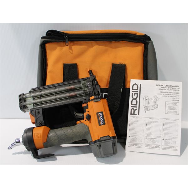 RIDGID 18 GAUGE BRAD NAILER W/ CARRY CASE