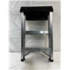 Image 2 : 2 Foot Tall Werner Step Ladder