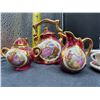 Image 8 : Miniature Tea Sets and Bunnies