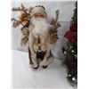 Image 2 : Santa Decor