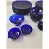 Image 2 : Blue Glass Kitchenware