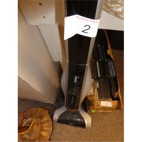 Cordless vacuum cleaner works