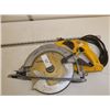Image 1 : Dewalt framing saw works