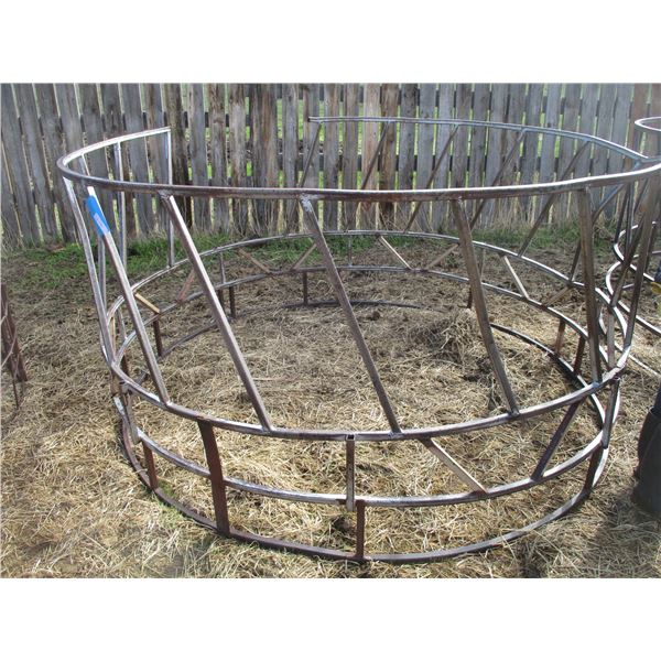 Round Bale Feeder - Damaged