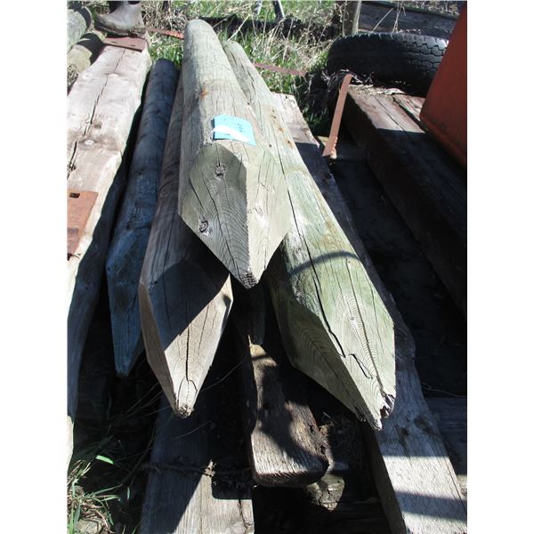 (6 Times Bid Price) (6) 5-6 Inch Fence Posts 6' Long