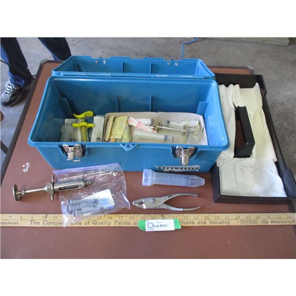 Veterinary Supplies: Needles, Syringes, Case