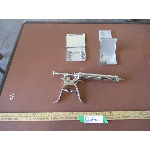 Metal Syringe With Needles